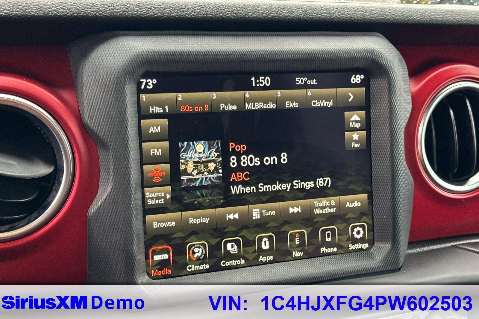 Used 2023 Jeep Wrangler Unlimited Rubicon image 30