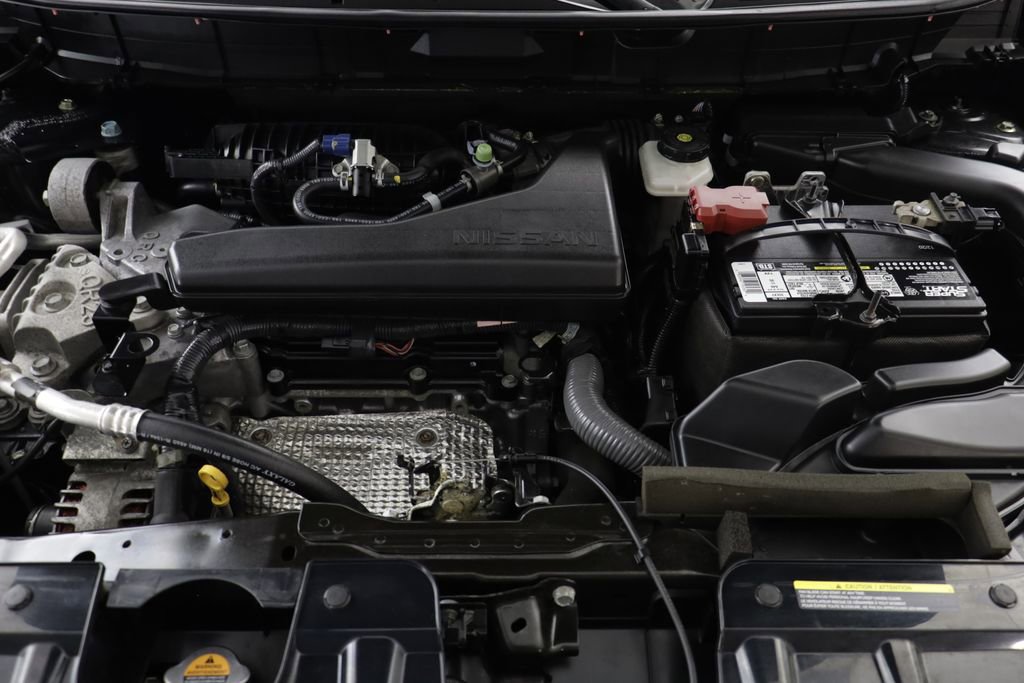 Used 2017 Nissan Rogue SV image 23