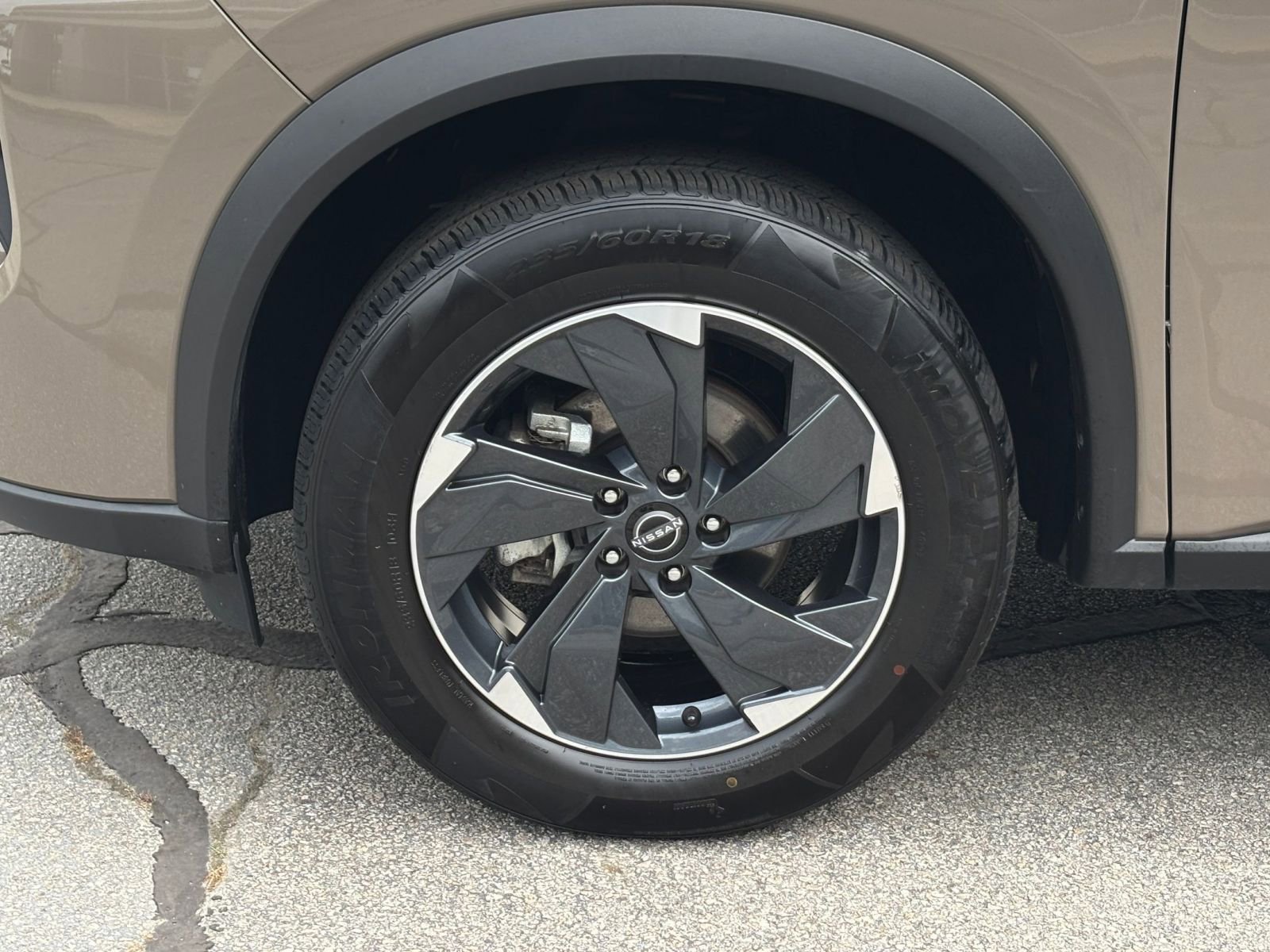 Used 2025 Nissan Rogue SV AWD/4WD image 36