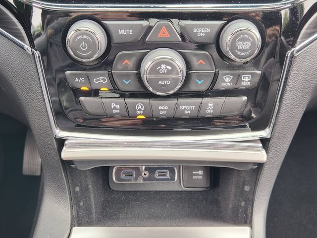 Used 2020 Jeep Grand Cherokee Limited RWD image 18