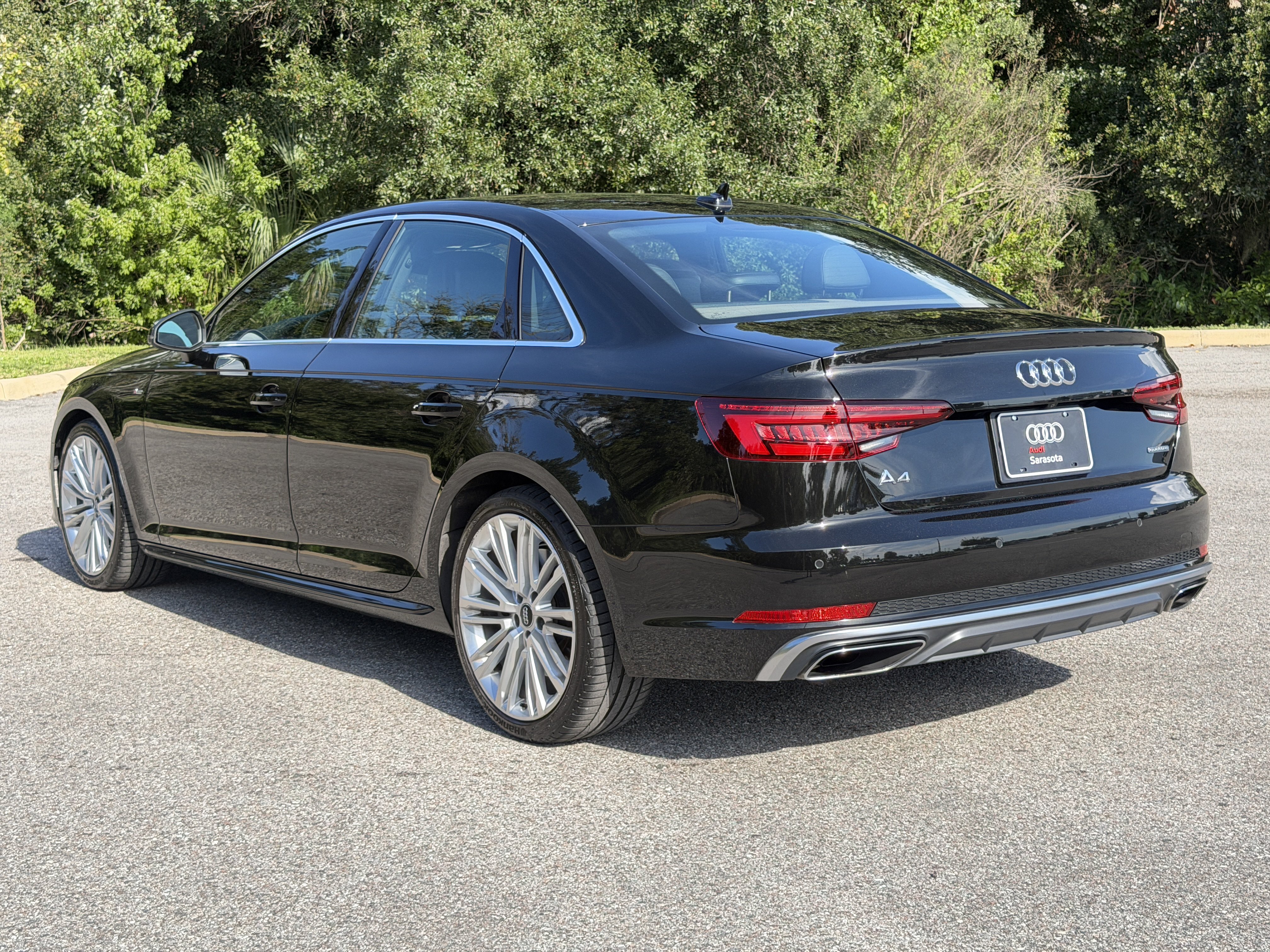 Used 2019 Audi A4 2.0T Premium Plus w/ Premium Plus Package AWD/4WD image 5