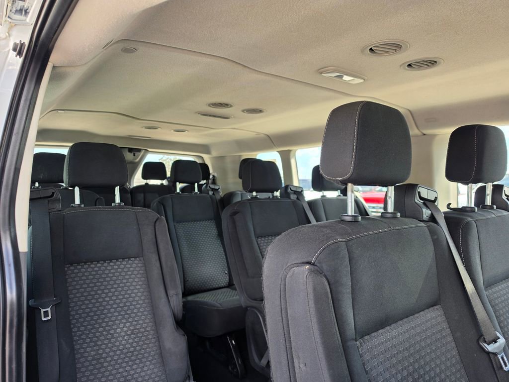 Used 2023 Ford Transit 350 XLT image 34