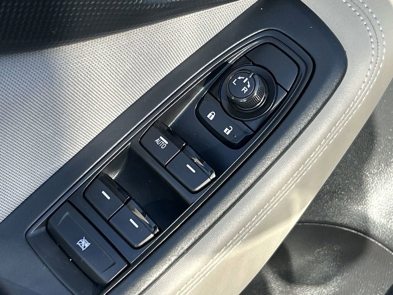 Certified 2023 Subaru Forester AWD/4WD image 17