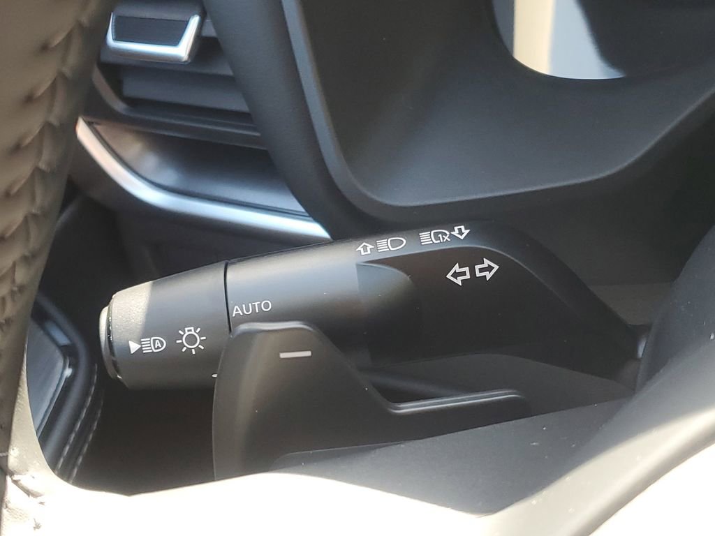 New 2026 Nissan Rogue SV image 18