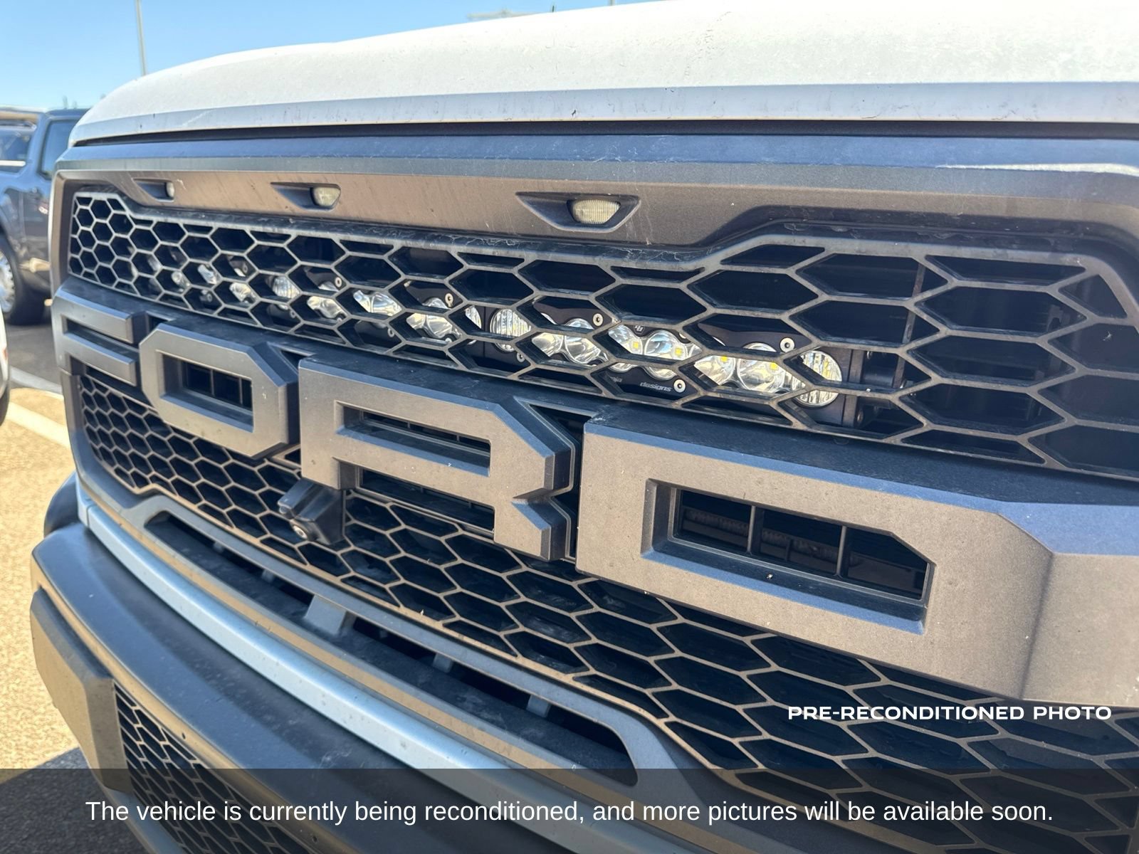 Used 2019 Ford F150 Raptor w/ Equipment Group 802A Luxury AWD/4WD image 17