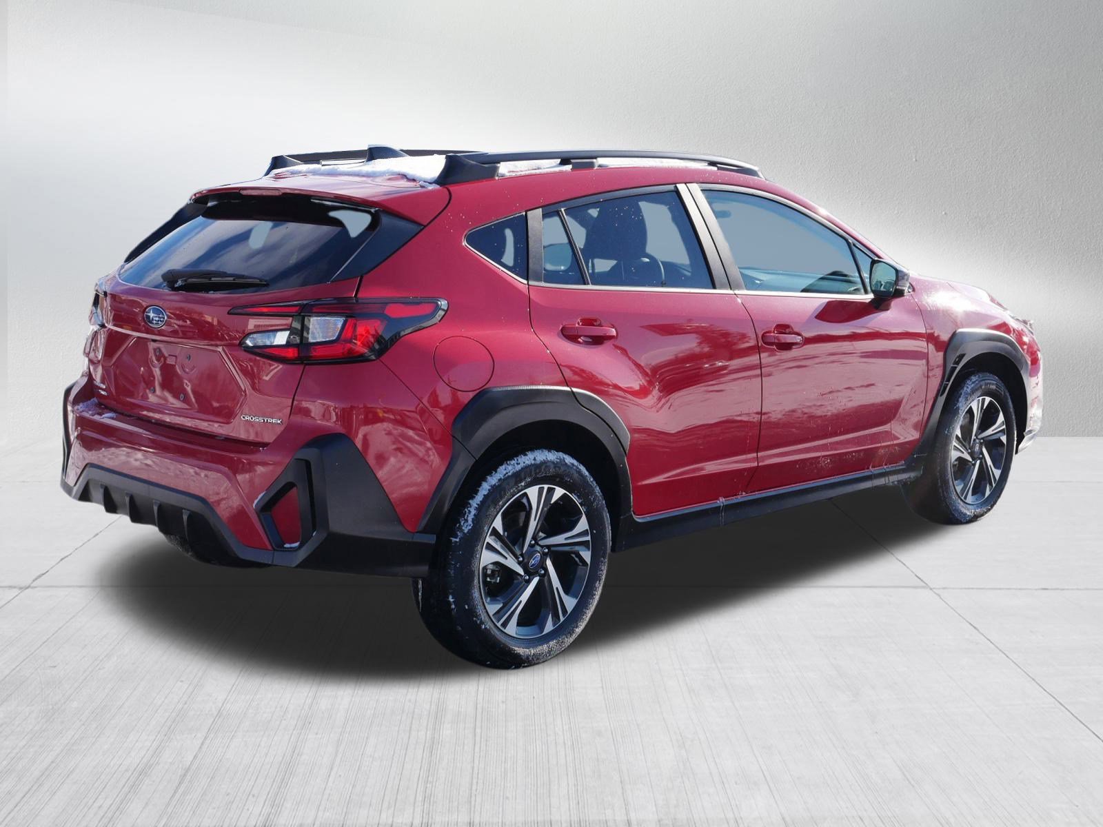 Used 2024 Subaru Crosstrek 2.0i Premium image 7