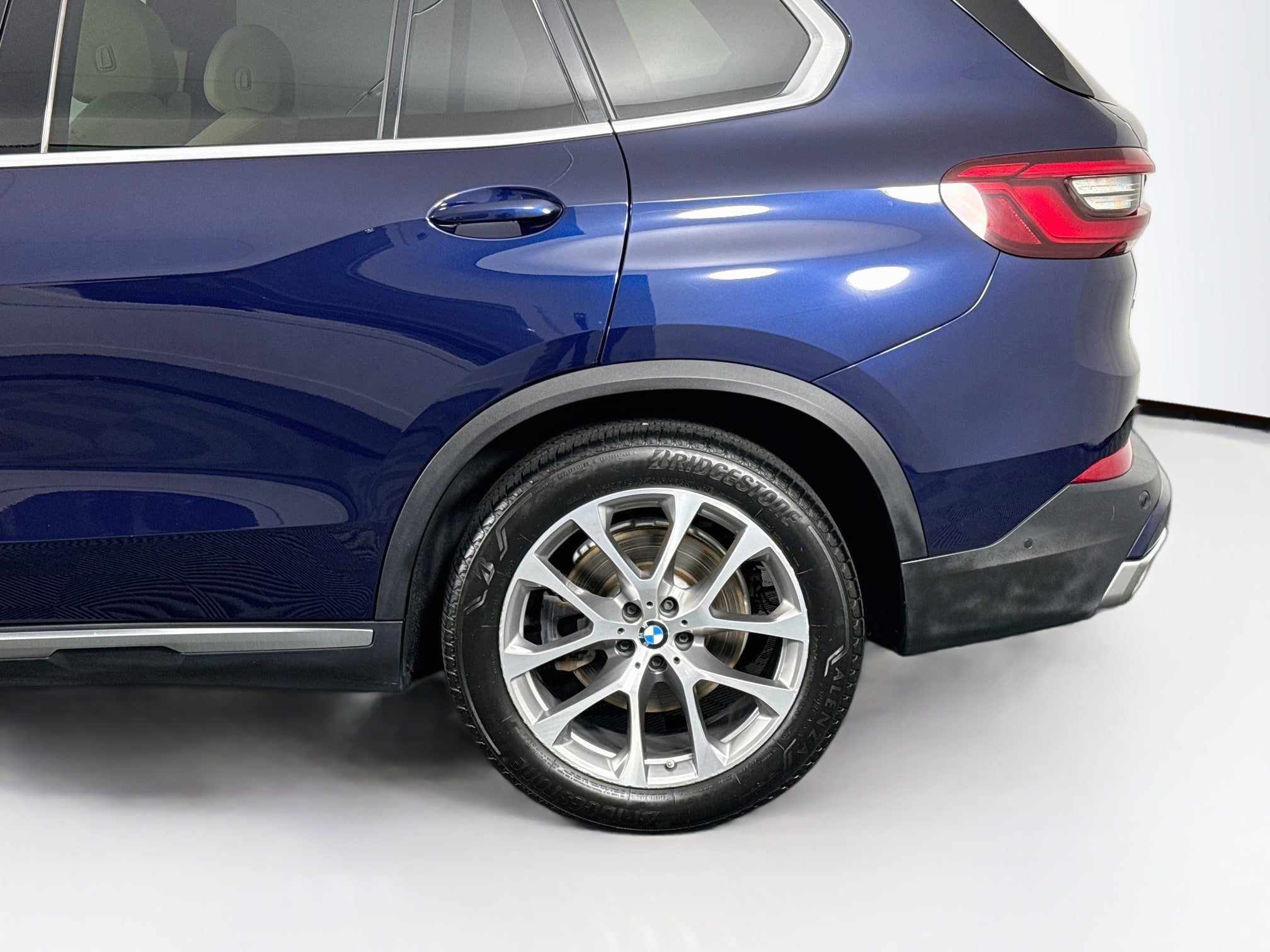 Used 2020 BMW X5 xDrive40i w/ Premium Package AWD/4WD image 43