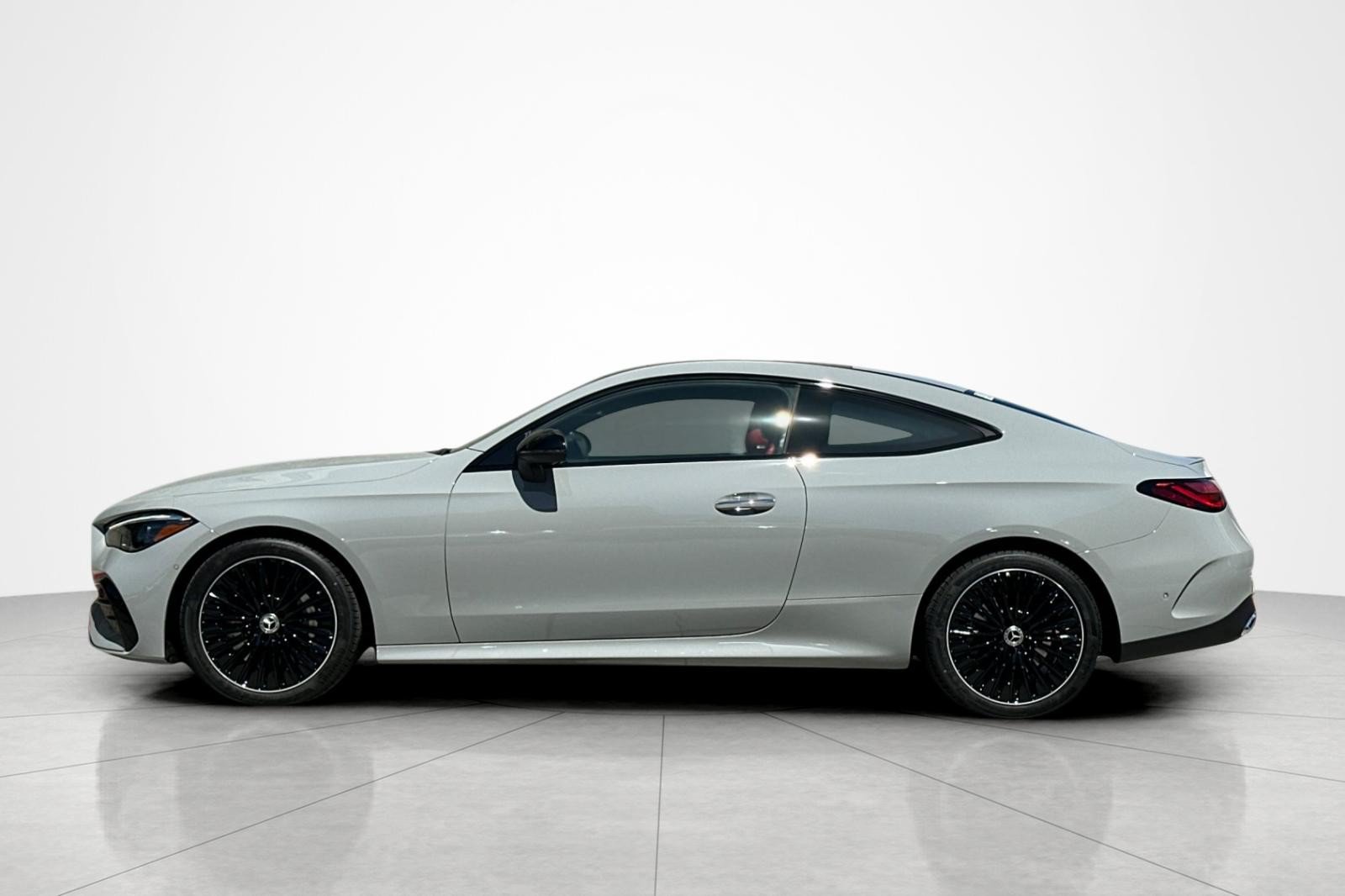 New 2026 Mercedes-Benz CLE 450 4MATIC Coupe image 2