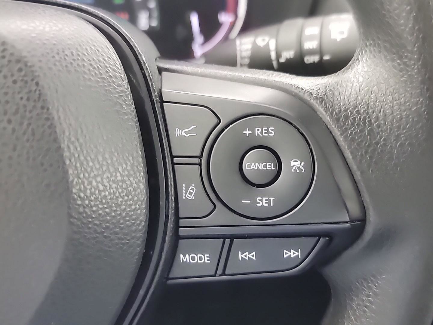 Used 2024 Toyota RAV4 XLE image 25