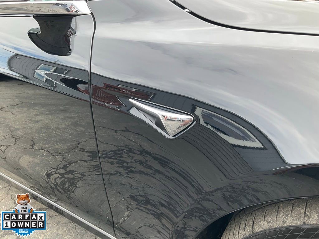 Used 2017 Tesla Model S Performance AWD/4WD image 82