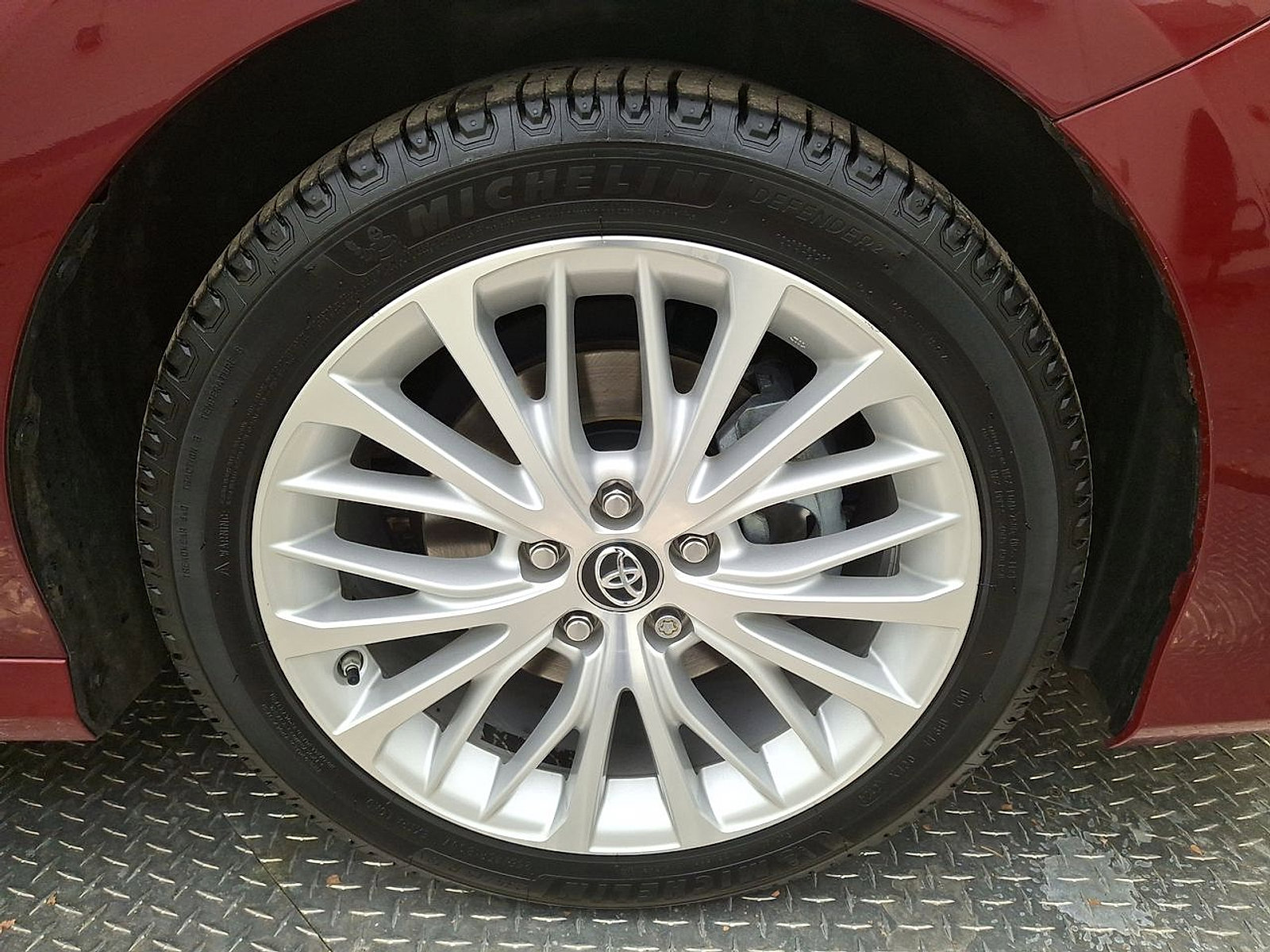 Certified 2018 Toyota Camry XLE image 27