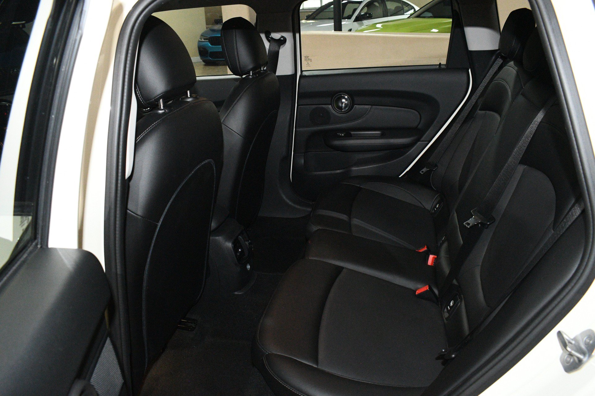 Used 2016 MINI Cooper Clubman FWD image 47