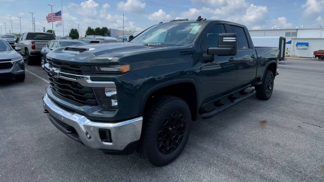 New 2026 Chevrolet Silverado 2500 LT w/ All Star Edition AWD/4WD image 6