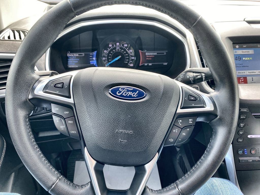 Used 2016 Ford Edge Titanium w/ Equipment Group 301A AWD/4WD image 19