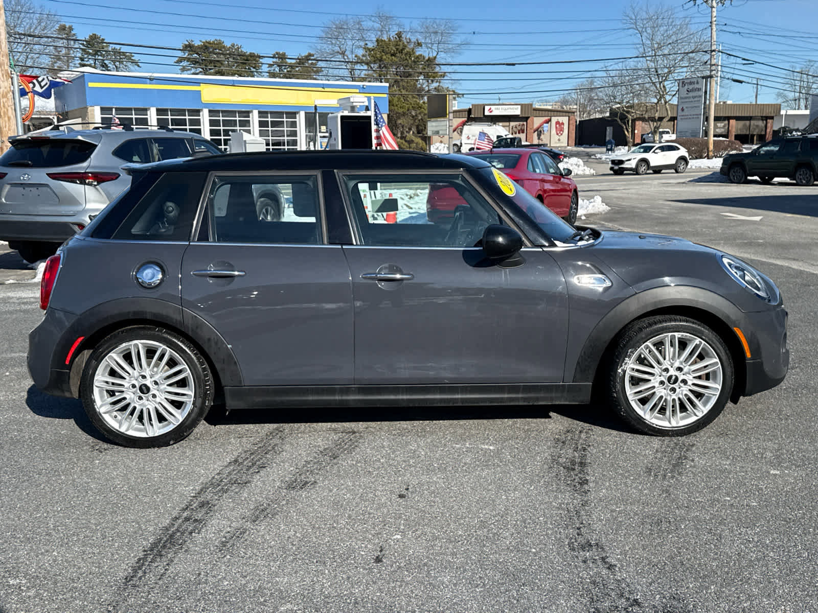 Used 2016 MINI Cooper S image 8
