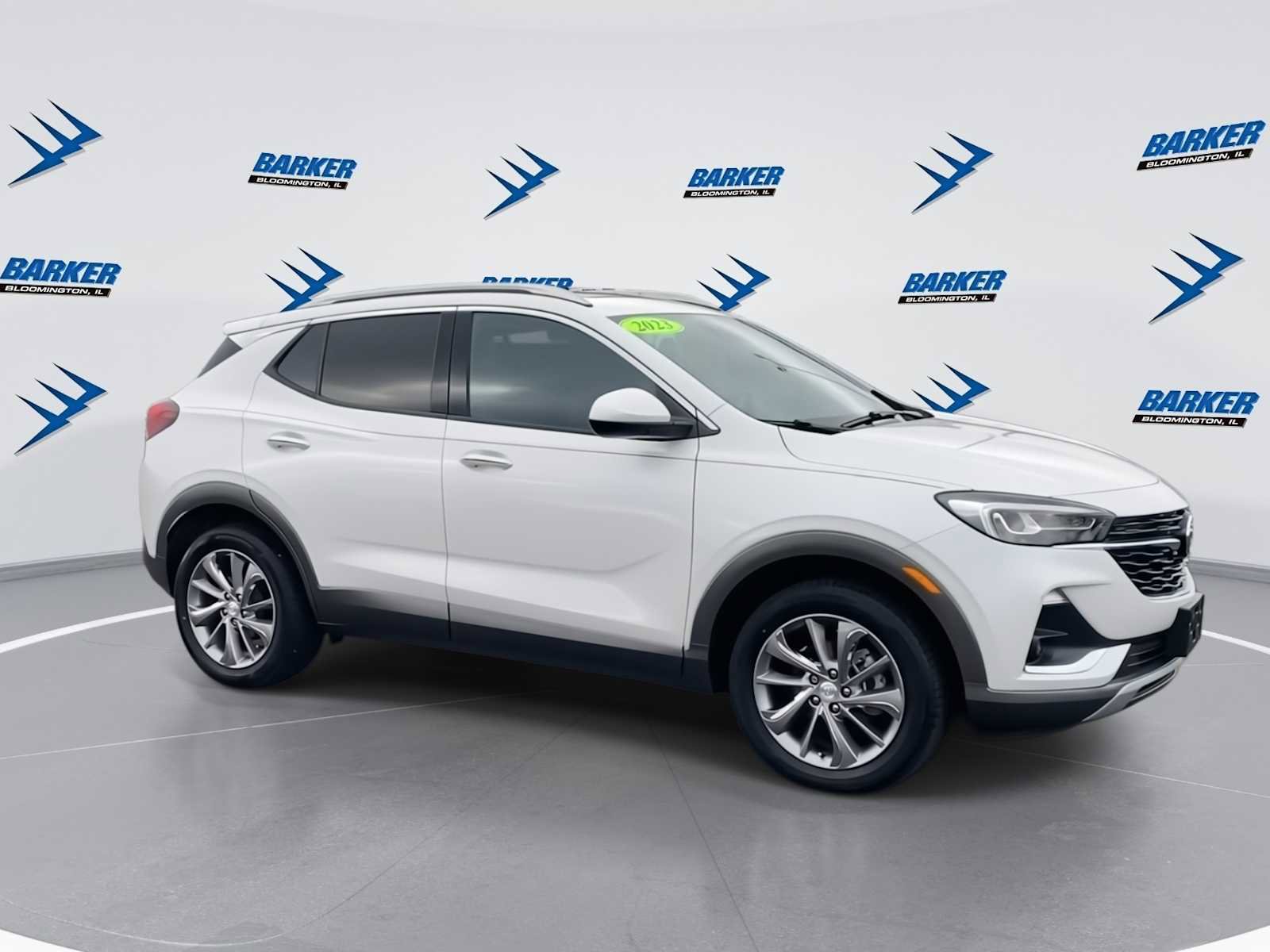 Used 2023 Buick Encore GX Essence w/ Experience Buick Package image 2