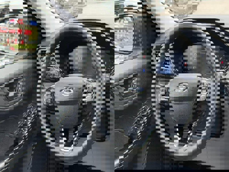 Used 2024 Ford Escape Active image 12