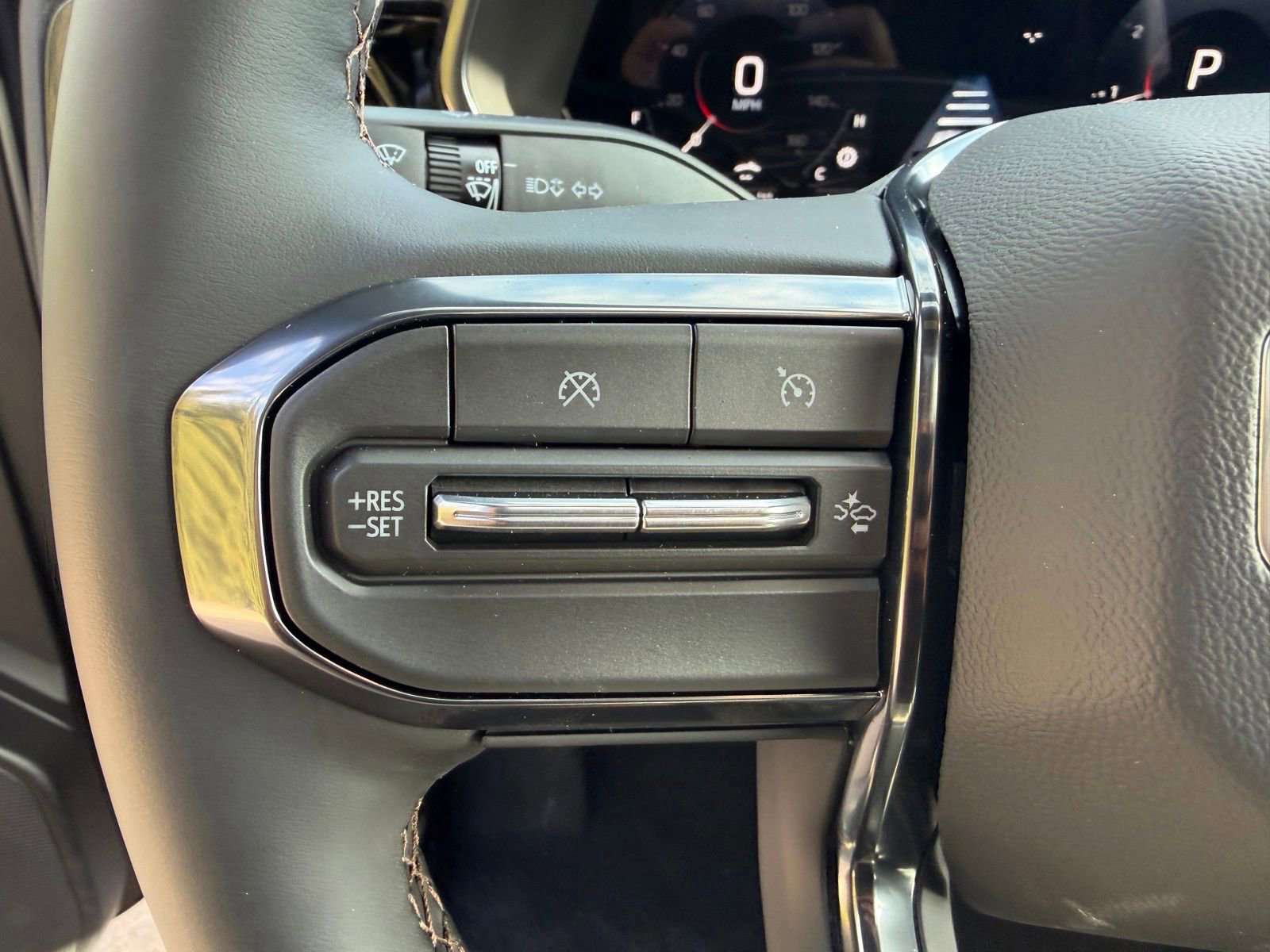 New 2026 GMC Canyon AT4 w/ Technology Plus Package AWD/4WD image 15