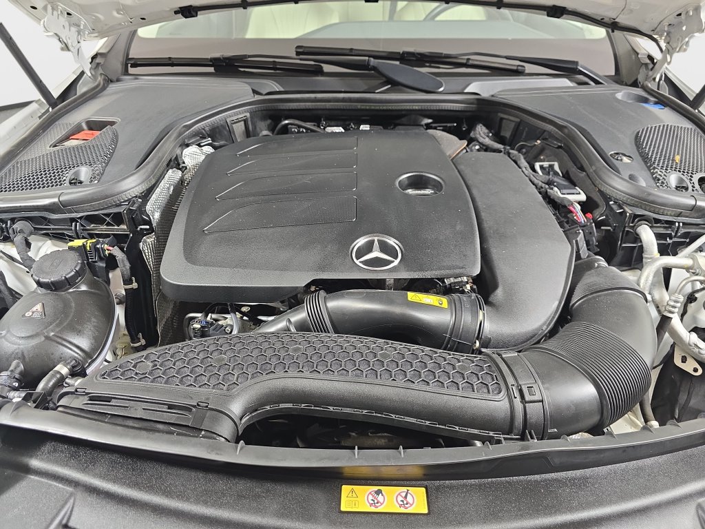 Used 2021 Mercedes-Benz E 350 4MATIC Sedan image 35