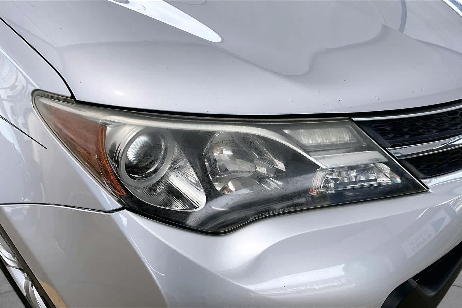 Used 2015 Toyota RAV4 Limited w/ Technology Package FWD image 28