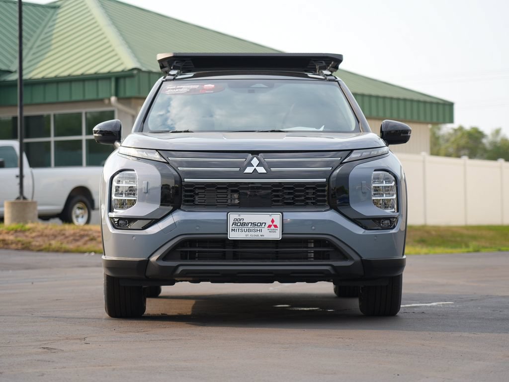 New 2026 Mitsubishi Outlander AWD image 8