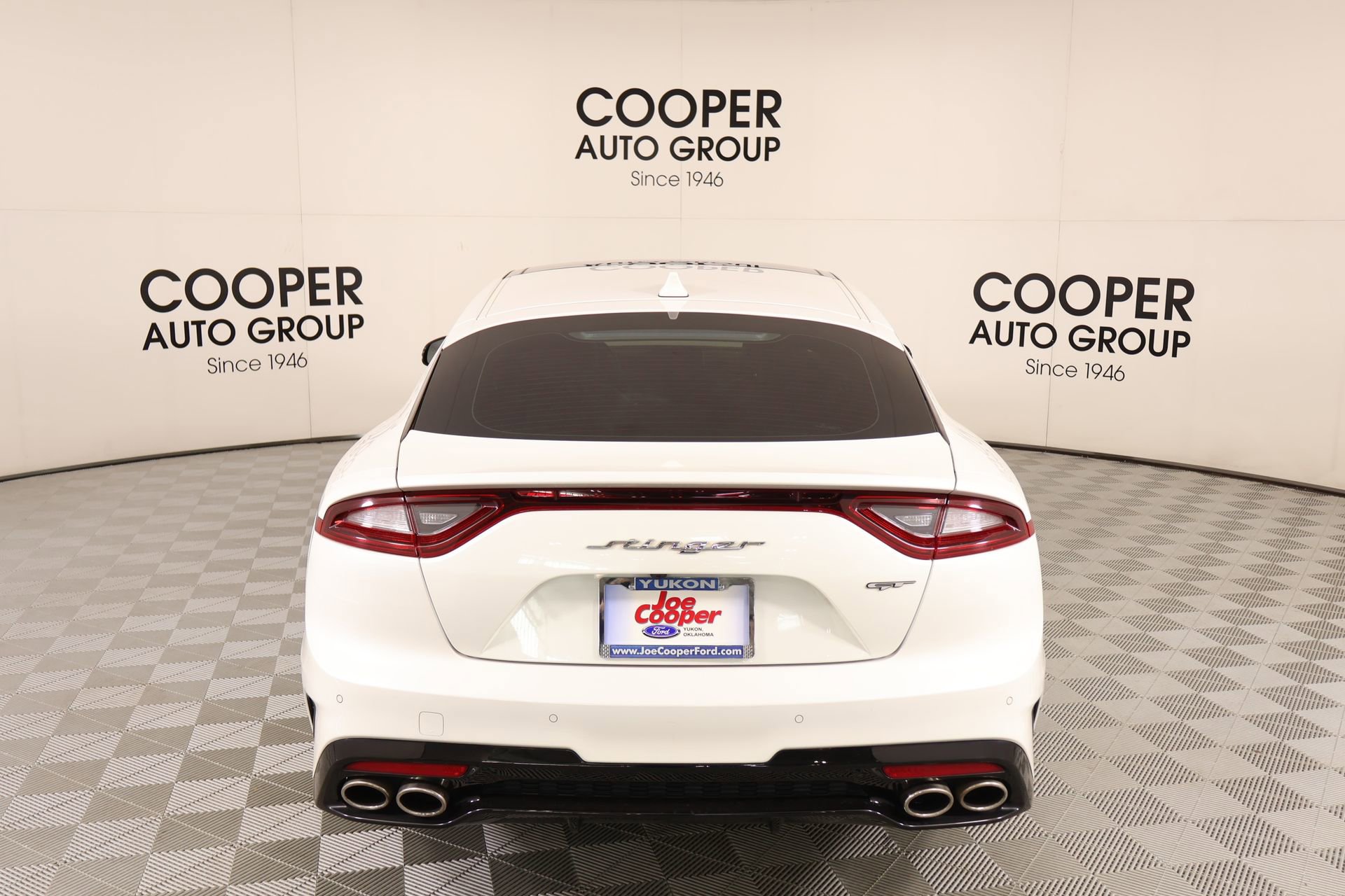 Used 2020 Kia Stinger GT1 RWD image 22