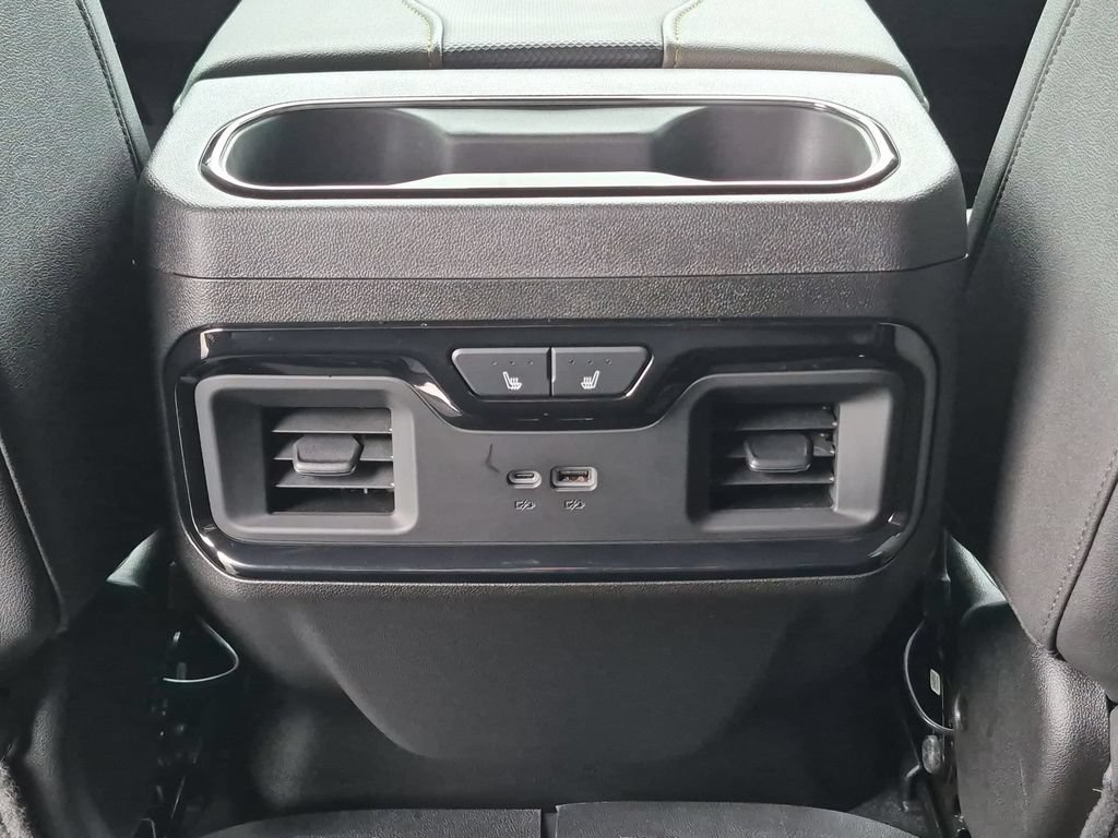 Used 2025 Chevrolet Silverado 2500 ZR2 w/ Technology Package AWD/4WD image 20
