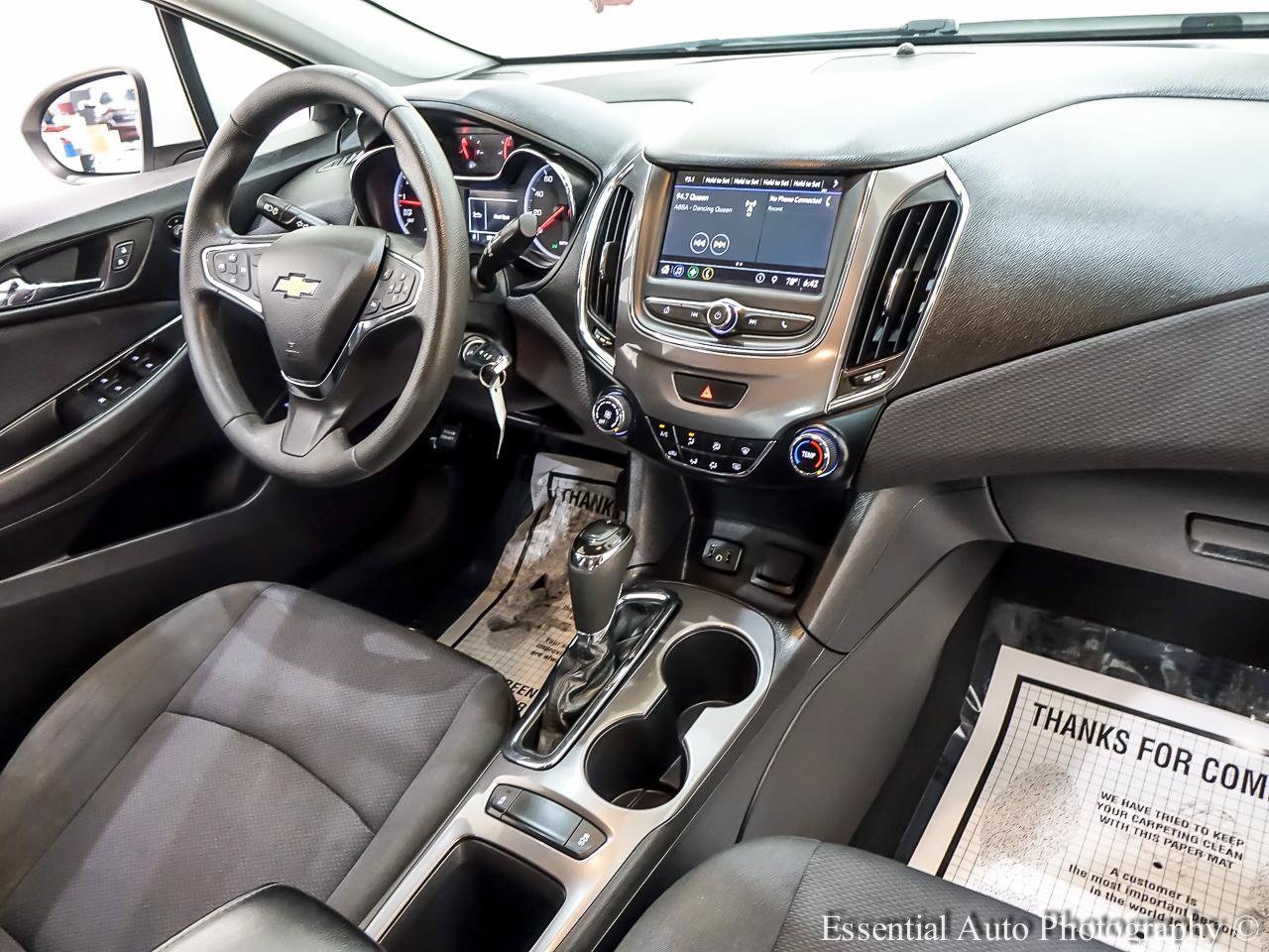 Used 2019 Chevrolet Cruze LS w/ LS Convenience Package FWD image 31