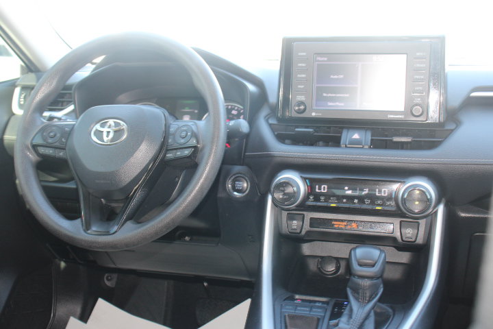 Certified 2022 Toyota RAV4 XLE w/ Convenience Package FWD image 24