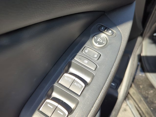 Used 2018 Honda Accord EX image 7