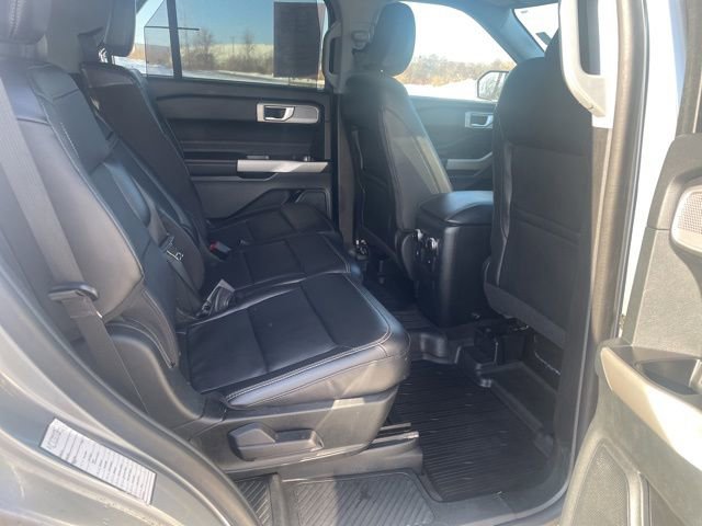 Used 2023 Ford Explorer Limited image 23