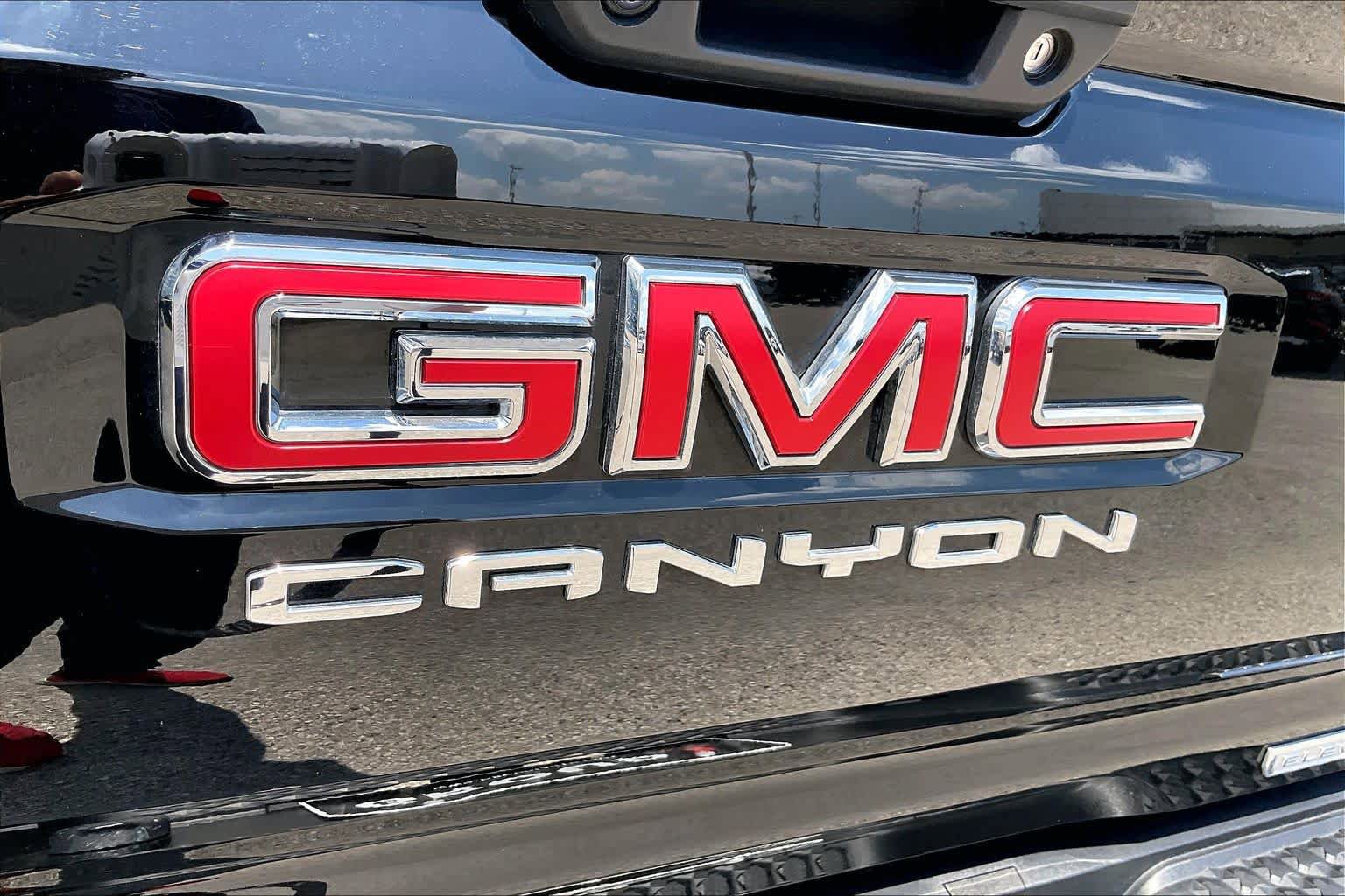 Used 2025 GMC Canyon Elevation w/ Convenience Package RWD image 30