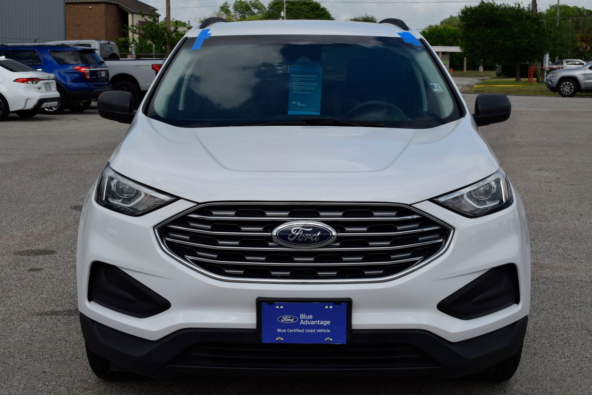 Certified 2020 Ford Edge SE image 2
