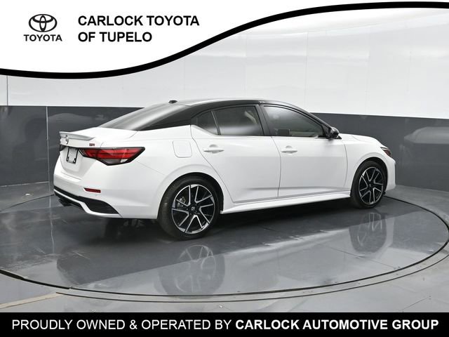 Used 2025 Nissan Sentra SR w/ SR Premium Package FWD image 3