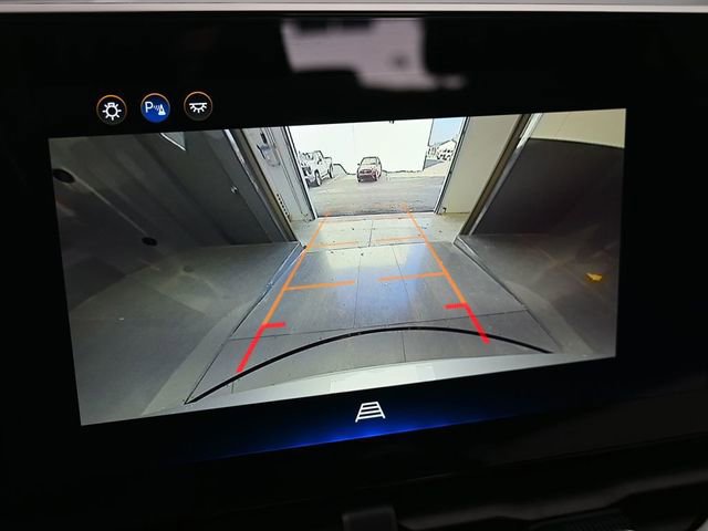 Used 2025 Chevrolet Equinox LT image 32