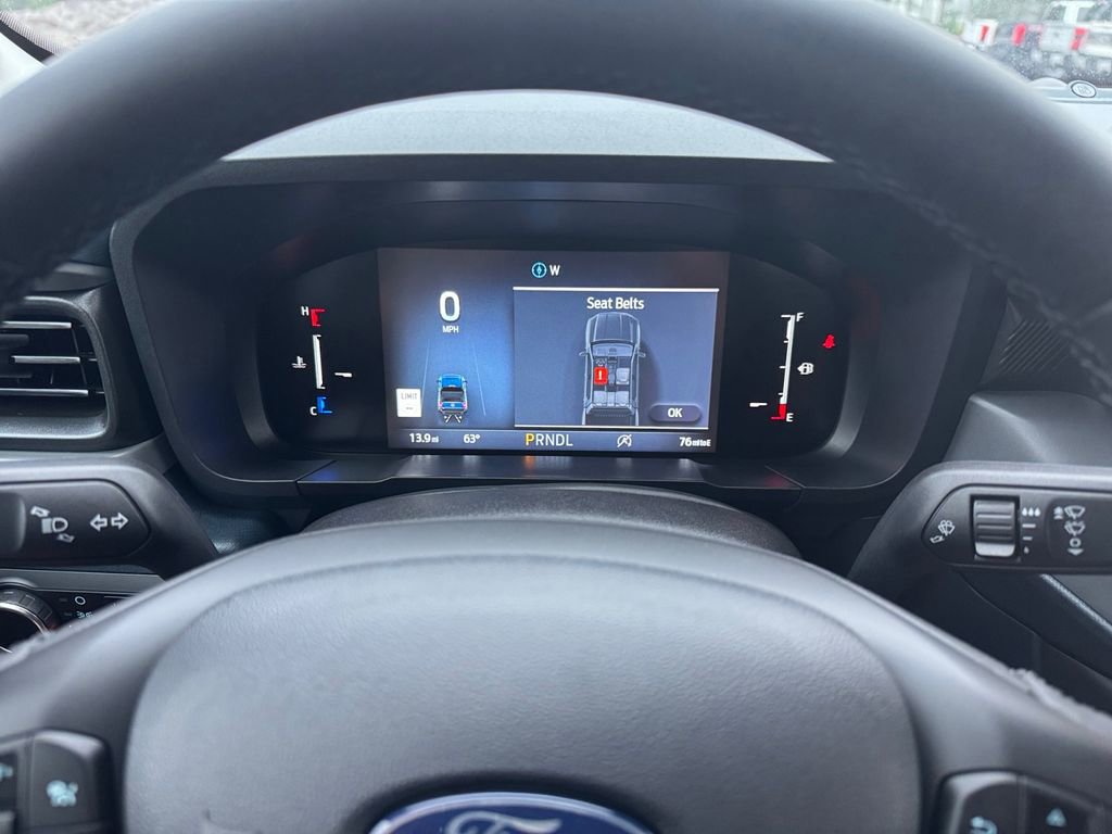 New 2025 Ford Maverick Lariat w/ Black Appearance Package image 32