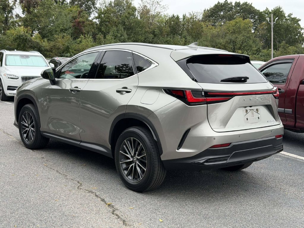 Used 2024 Lexus NX 350h AWD image 3