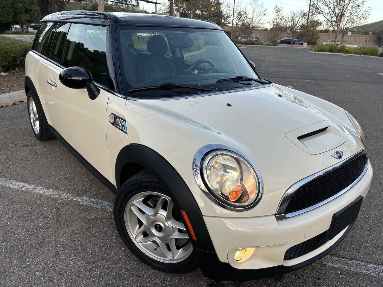 Used 2010 MINI Cooper Clubman S image 3