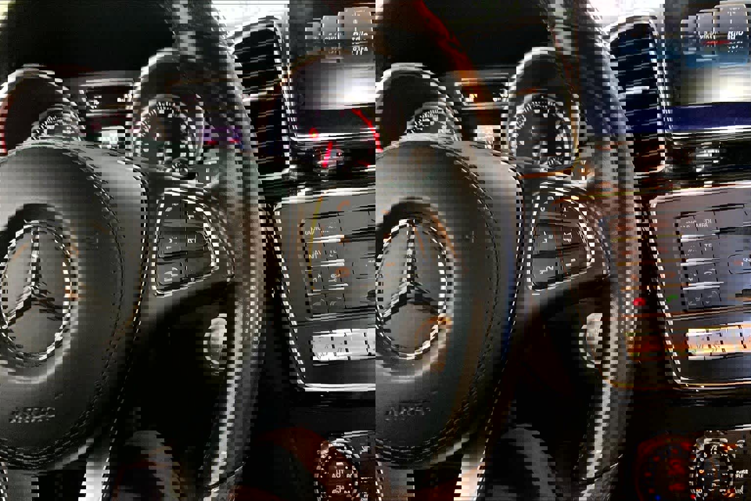 Used 2017 Mercedes-Benz GLS 550 4MATIC image 21