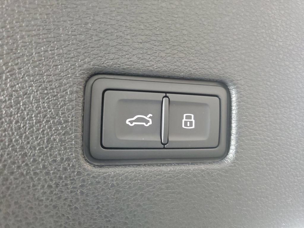 New 2026 Audi Q8 Premium Plus AWD/4WD image 10