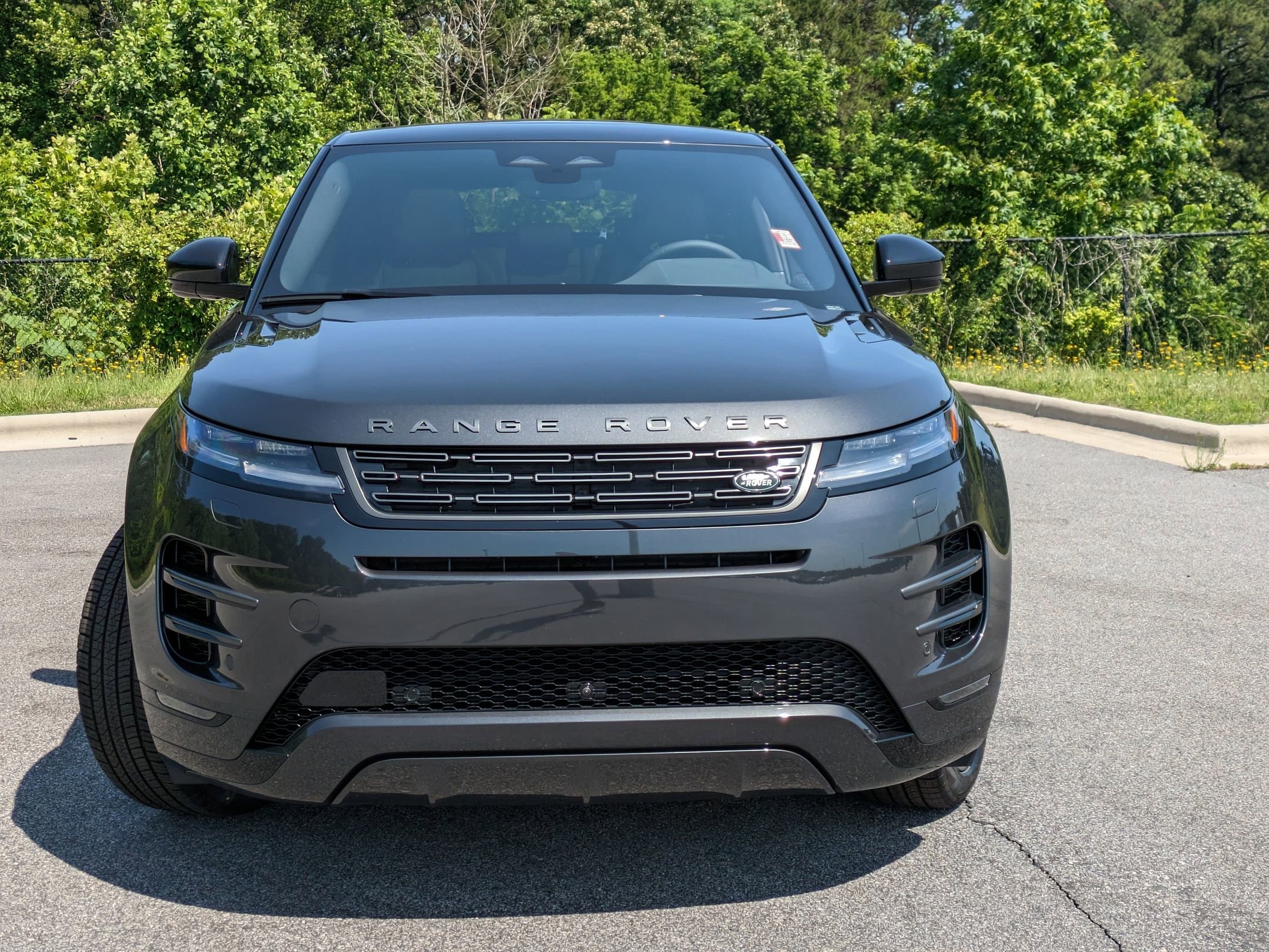 New 2026 Land Rover Range Rover Evoque Dynamic SE image 3
