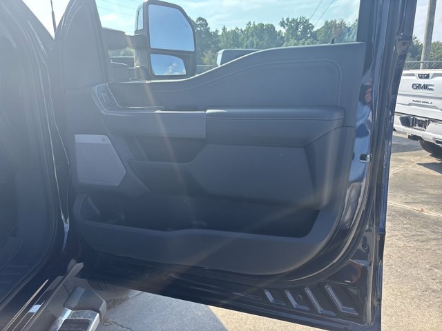 Used 2024 Ford F350 Lariat w/ Chrome Package image 19