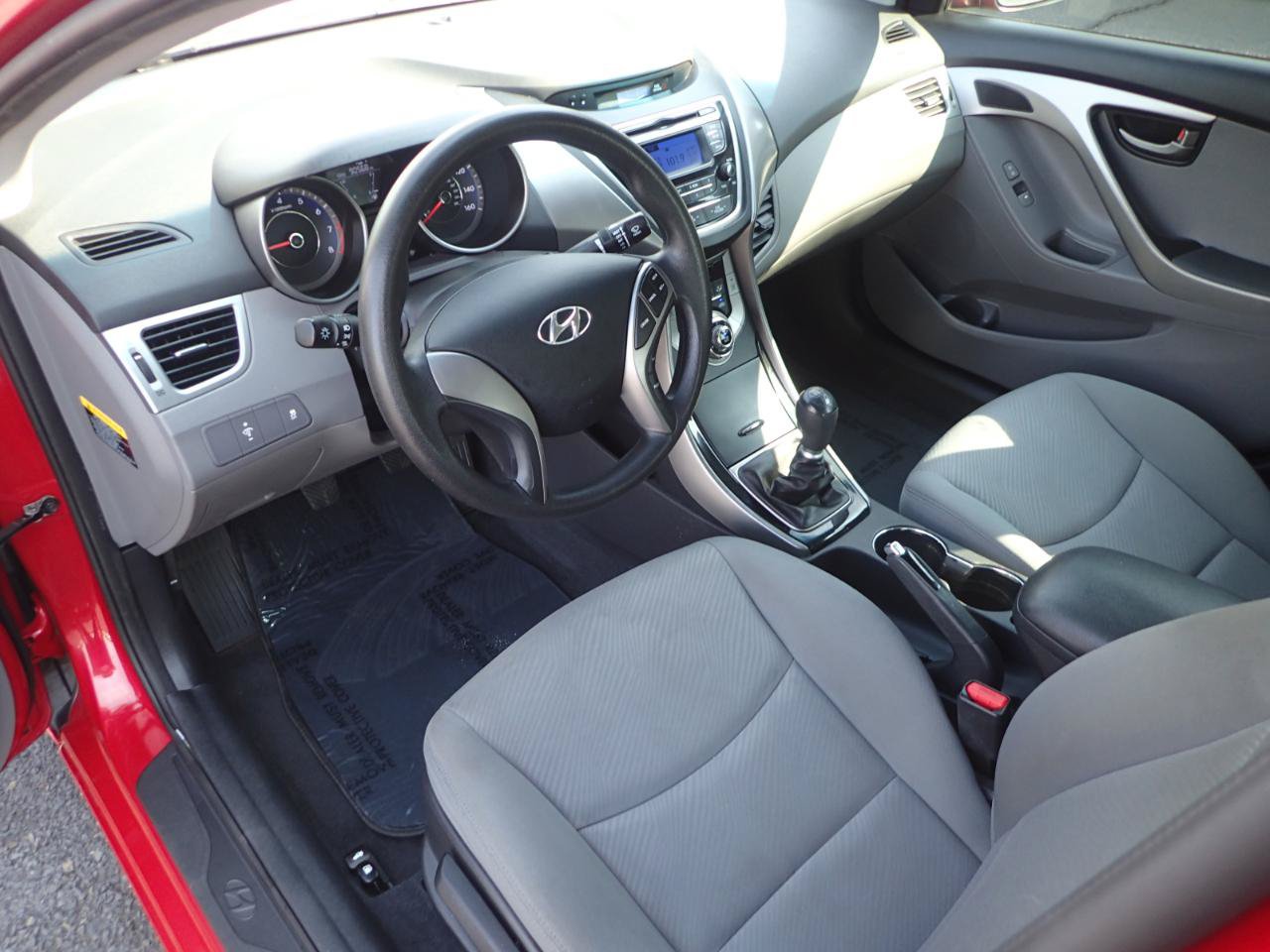 Used 2013 Hyundai Elantra GLS FWD image 10
