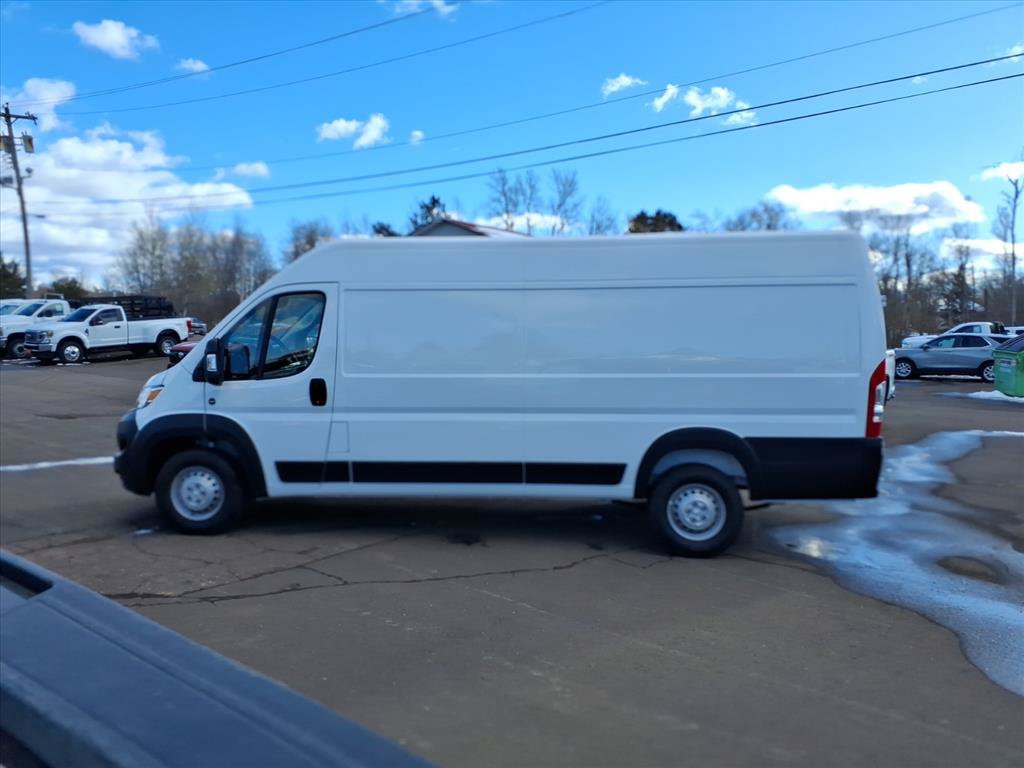 Used 2025 RAM ProMaster 3500 w/ Convenience Group FWD image 2