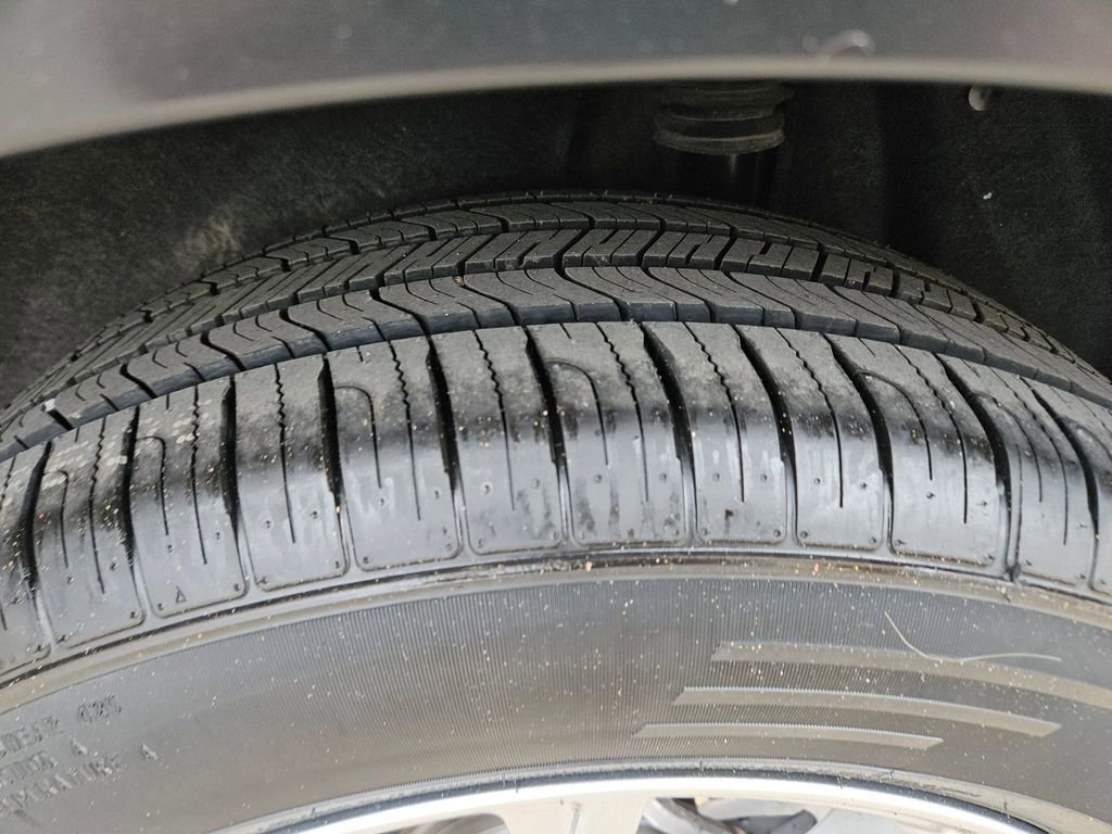 Used 2025 Honda CR-V EX-L image 27