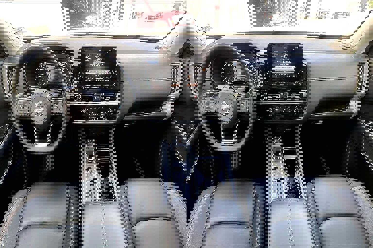 Used 2023 Nissan Pathfinder SL w/ SL Premium Package image 14