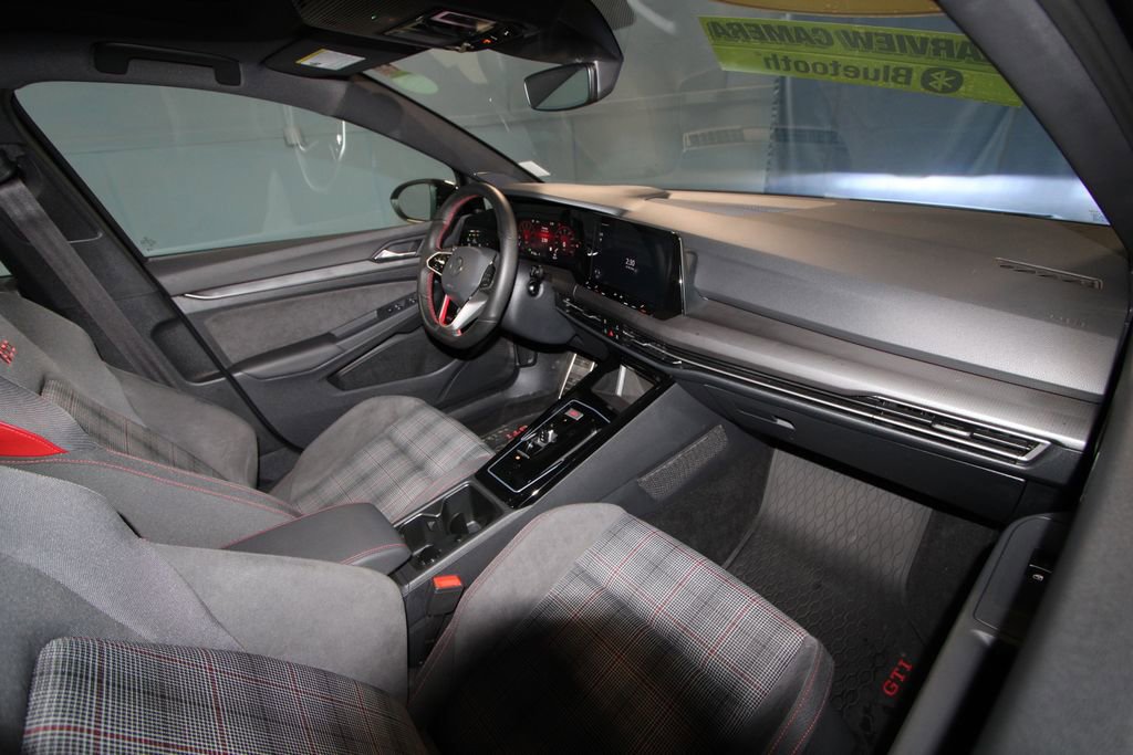 Used 2024 Volkswagen GTI SE image 19