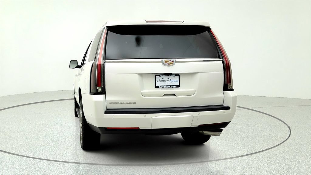 Used 2019 Cadillac Escalade Premium Luxury RWD image 6