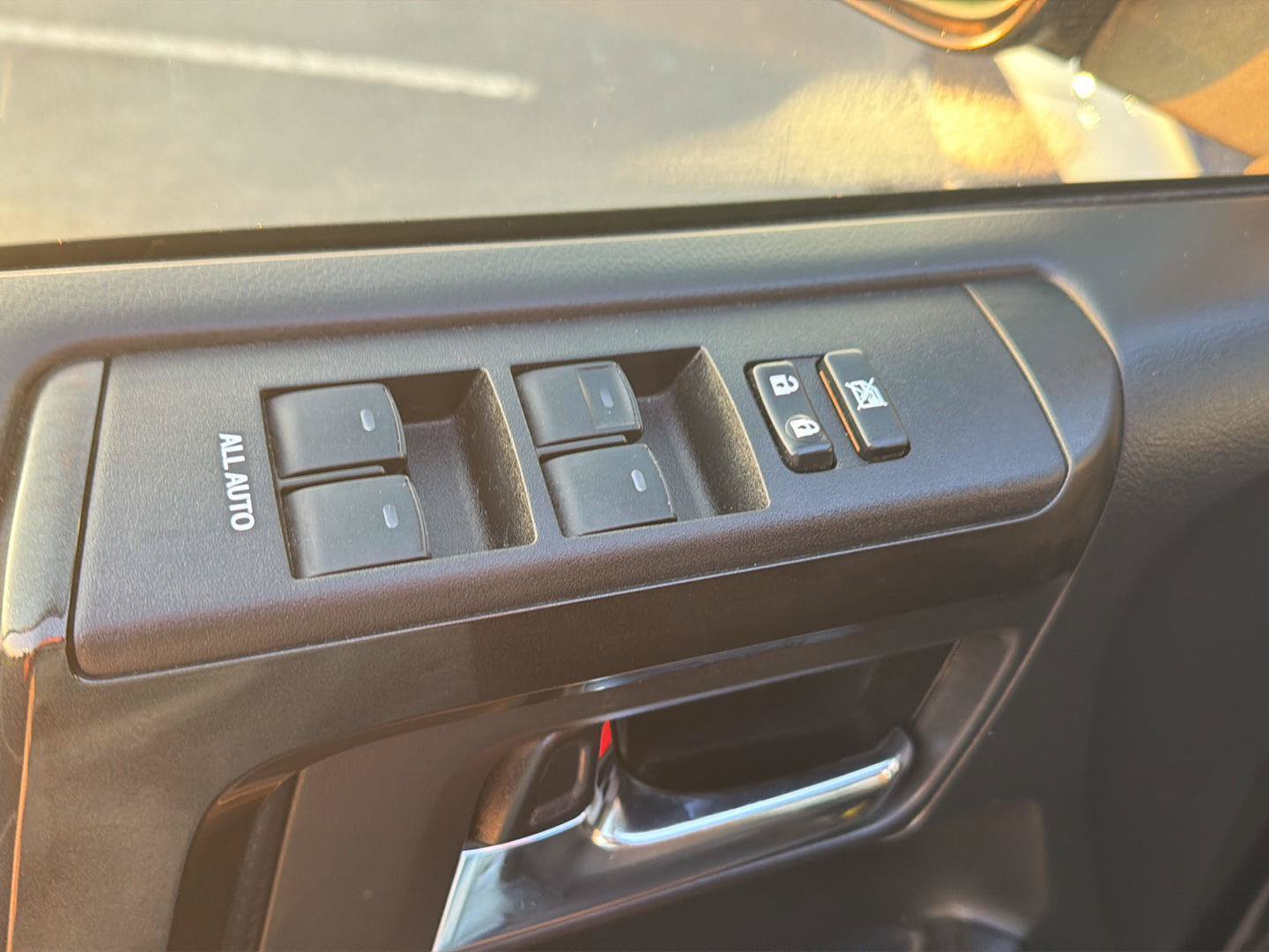 Used 2019 Toyota 4Runner TRD Off-Road AWD/4WD image 32