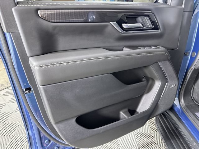 New 2026 GMC Yukon Elevation w/ Elevation Premium Package AWD/4WD image 24